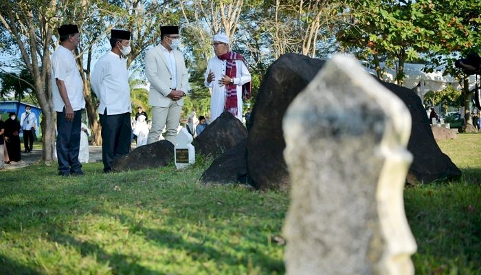 Ridwan Kamil Teteskan Air Mata di Sumur Doa Museum Tsunami Aceh